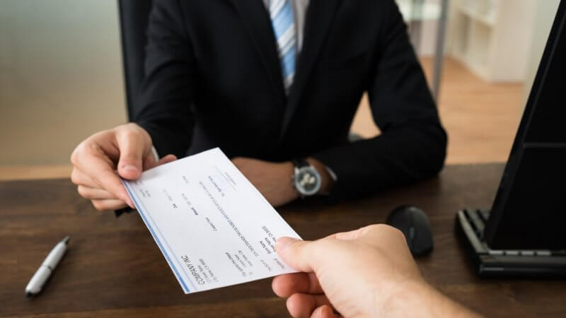 פריעת צק דחוי - Loan4all